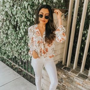 Tops - Flowered blouse Tops - Flowered blouse
